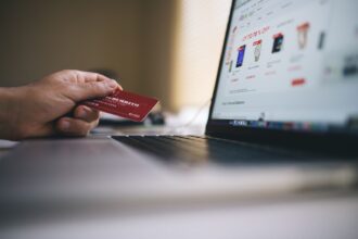 Accenture presentó nuevo estudio sobre agentes de IA en e-commerce