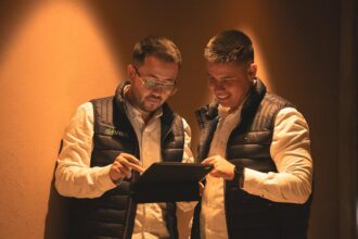 La inteligencia artificial llega a los consulados