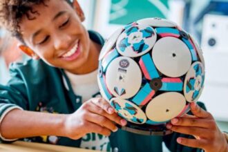 Vive la emoción de la Copa Mundial de la FIFA 26 con sets de LEGO