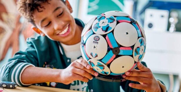 Vive la emoción de la Copa Mundial de la FIFA 26 con sets de LEGO