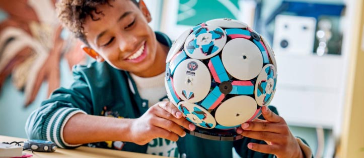 Vive la emoción de la Copa Mundial de la FIFA 26 con sets de LEGO