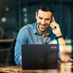Cómo proteger tus datos cuando viajas con una laptop