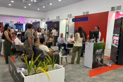 Acer llevó su apuesta empresarial a Andicom 2026