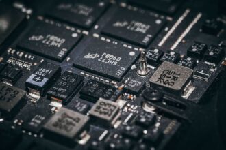 Vertiv anuncia un acuerdo para adquirir UtilityInnovation Group