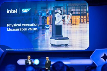 Intel y SAP muestran en acción la IA física y el almacén autónomo
