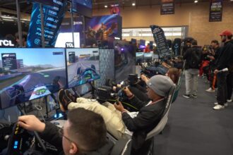 TCL presentó en SOFA 2026 su nueva generación de monitores para gaming