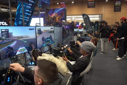 TCL presentó en SOFA 2026 su nueva generación de monitores para gaming