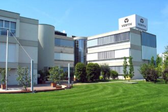 Vertiv anuncia un acuerdo para adquirir King Environmental Services