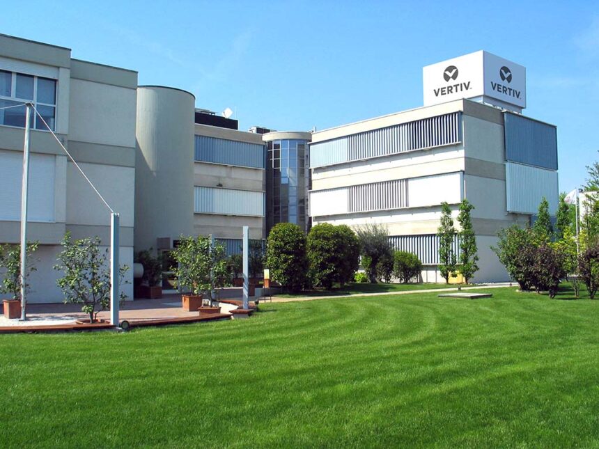 Vertiv anuncia un acuerdo para adquirir King Environmental Services